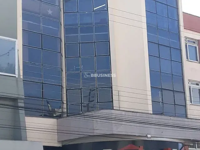 Sala com 68m², à venda, no bairro Nossa Senhora de Lourdes em Caxias do Sul