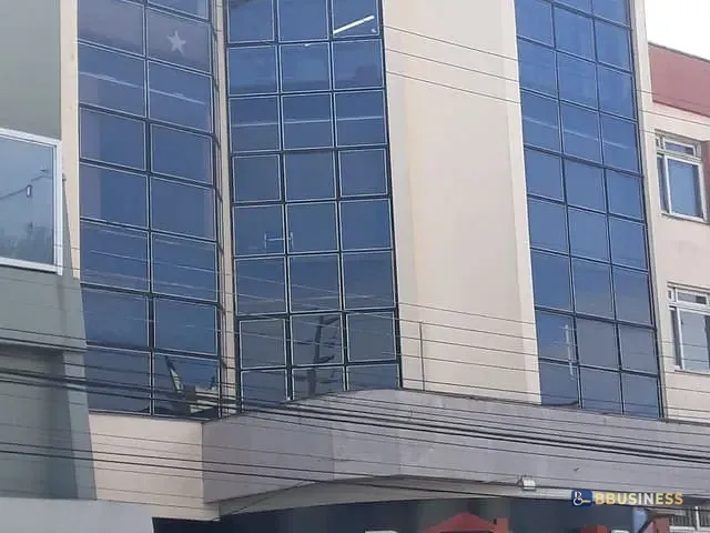 Sala com 68m², à venda, no bairro Nossa Senhora de Lourdes em Caxias do Sul