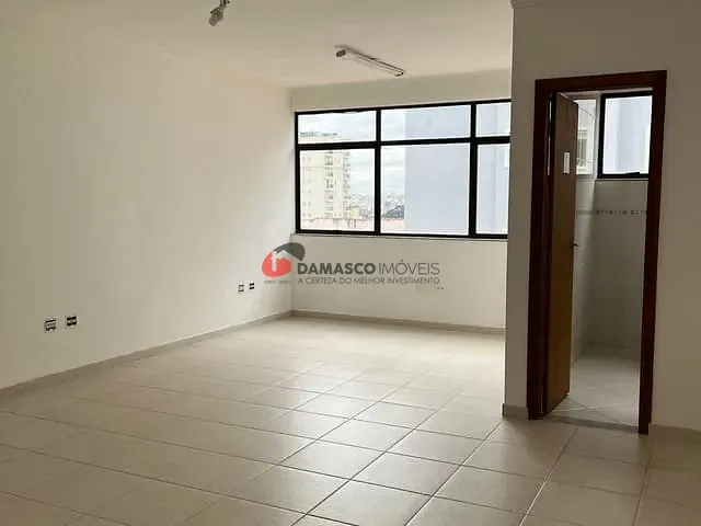Sala com 32m², para alugar, no bairro Campestre em Santo André
