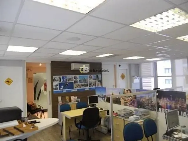 Sala à venda, no bairro Cerqueira César em São Paulo