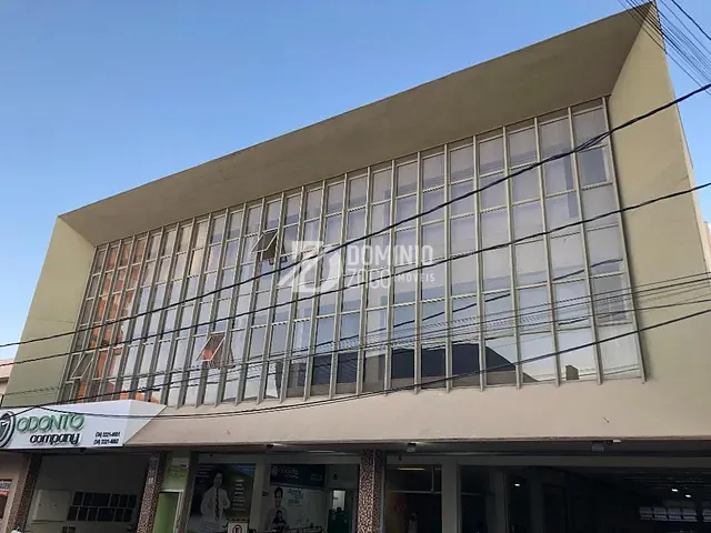 Sala para alugar, no bairro São Benedito em Uberaba