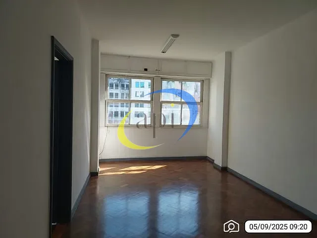 Sala para alugar, no bairro Saúde em Rio de Janeiro