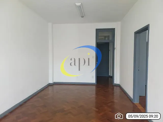 Sala para alugar, no bairro Saúde em Rio de Janeiro