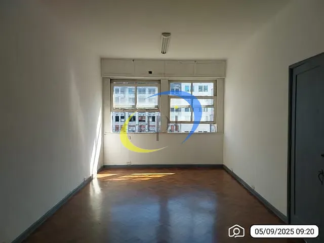 Sala para alugar, no bairro Saúde em Rio de Janeiro