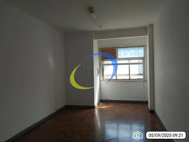 Sala para alugar, no bairro Saúde em Rio de Janeiro