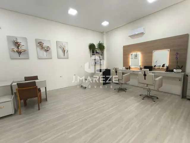 Sala com 430m², à venda, no bairro Loteamento Residencial Cazarin em Apucarana