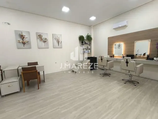 Sala com 430m², à venda, no bairro Loteamento Residencial Cazarin em Apucarana