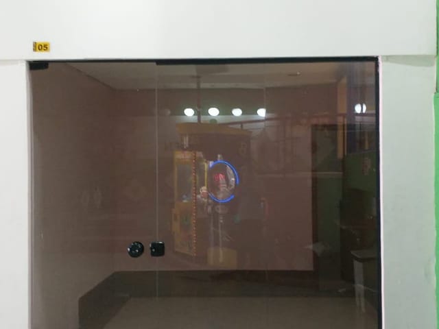 Sala com 24m², para alugar, no bairro Centro em Pindamonhangaba