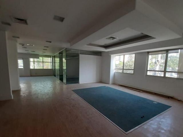Sala com 1000m², para alugar, no bairro Alphaville Industrial em Barueri