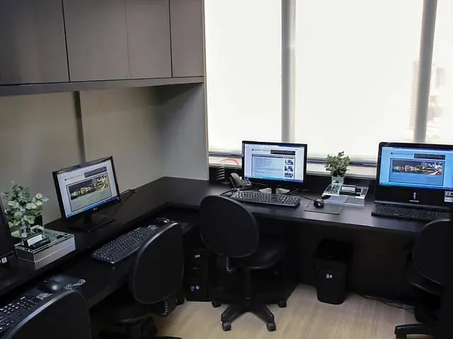 Sala com 145m², à venda, no bairro Centro em Londrina