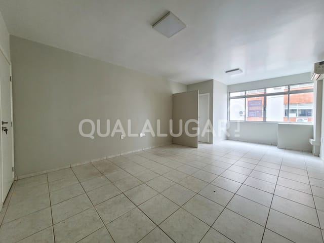 Sala para alugar, no bairro Centro em Tubarão