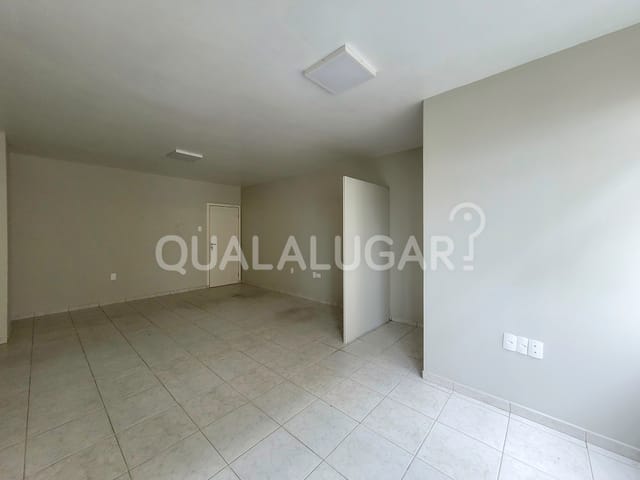 Sala para alugar, no bairro Centro em Tubarão
