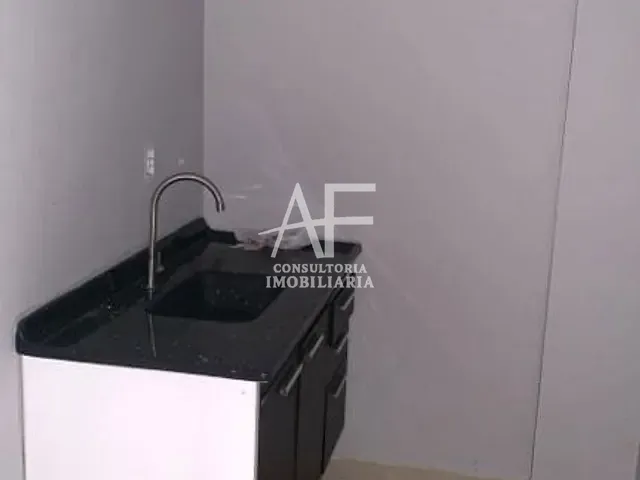 Sala com 56m², para alugar, no bairro Centro em Taubaté