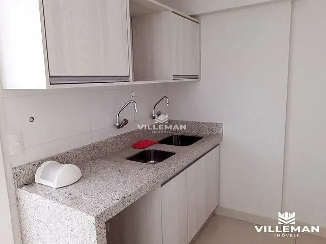 Sala com 68m², para alugar, no bairro Zona 07 em Maringá