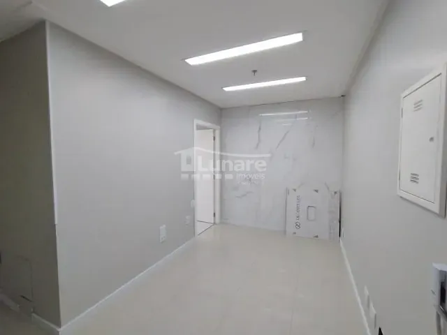Sala com 30m², para alugar, no bairro Centro em Mogi das Cruzes