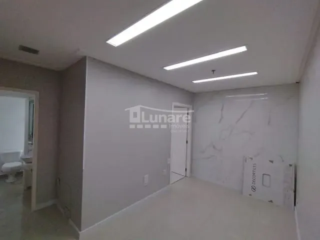 Sala com 30m², para alugar, no bairro Centro em Mogi das Cruzes