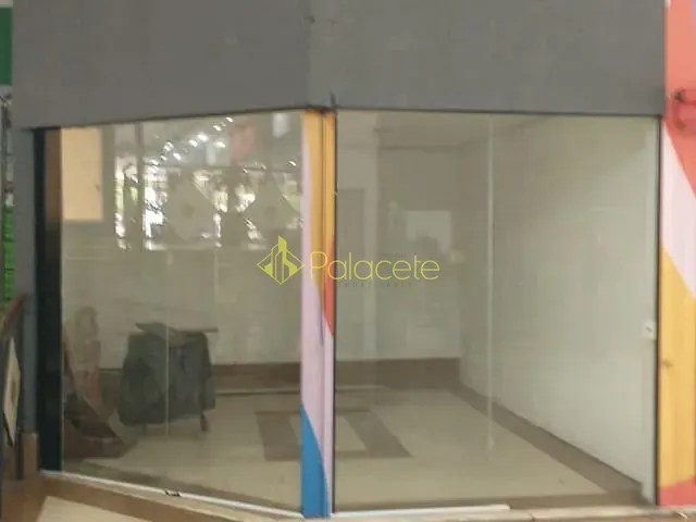 Sala com 20m², para alugar, no bairro Centro em Pindamonhangaba