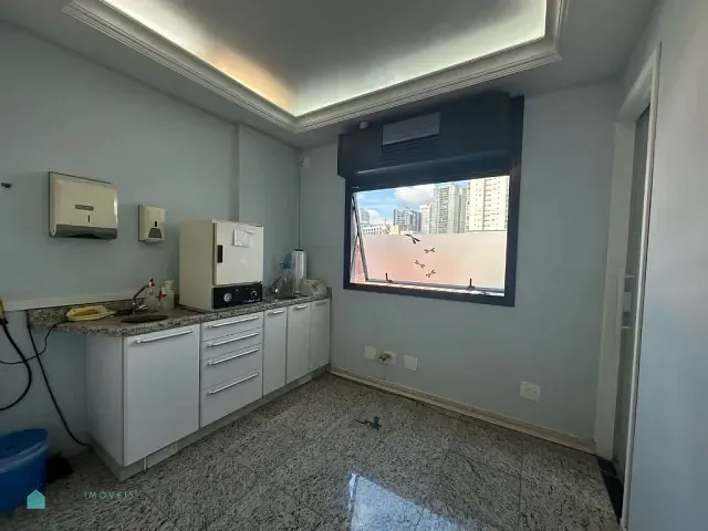 Sala para alugar, no bairro Lapa em São Paulo