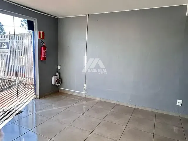Sala à venda ou para alugar, no bairro Vila Bela em Guarapuava