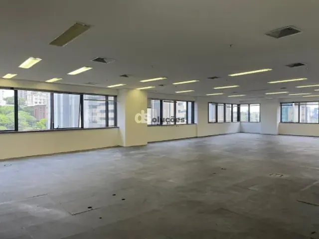 Sala para alugar, no bairro Cidade Monções em São Paulo