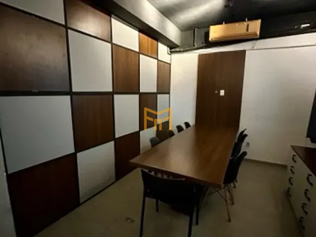 Sala com 30m², para alugar, no bairro São Brás em Belém