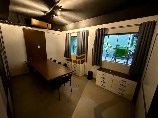 Sala com 30m², para alugar, no bairro São Brás em Belém