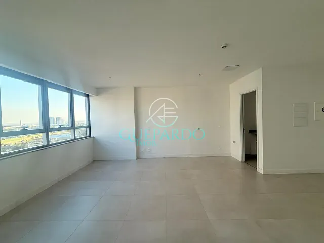 Sala para alugar, no bairro Bela Suiça em Londrina