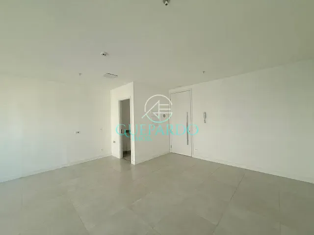 Sala para alugar, no bairro Bela Suiça em Londrina