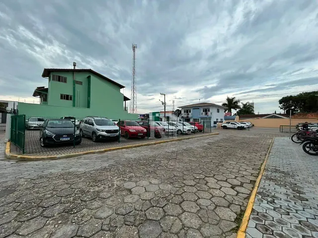 Kitnet 1 quarto e 1 banheiro, para alugar, no bairro Centro em Tijucas