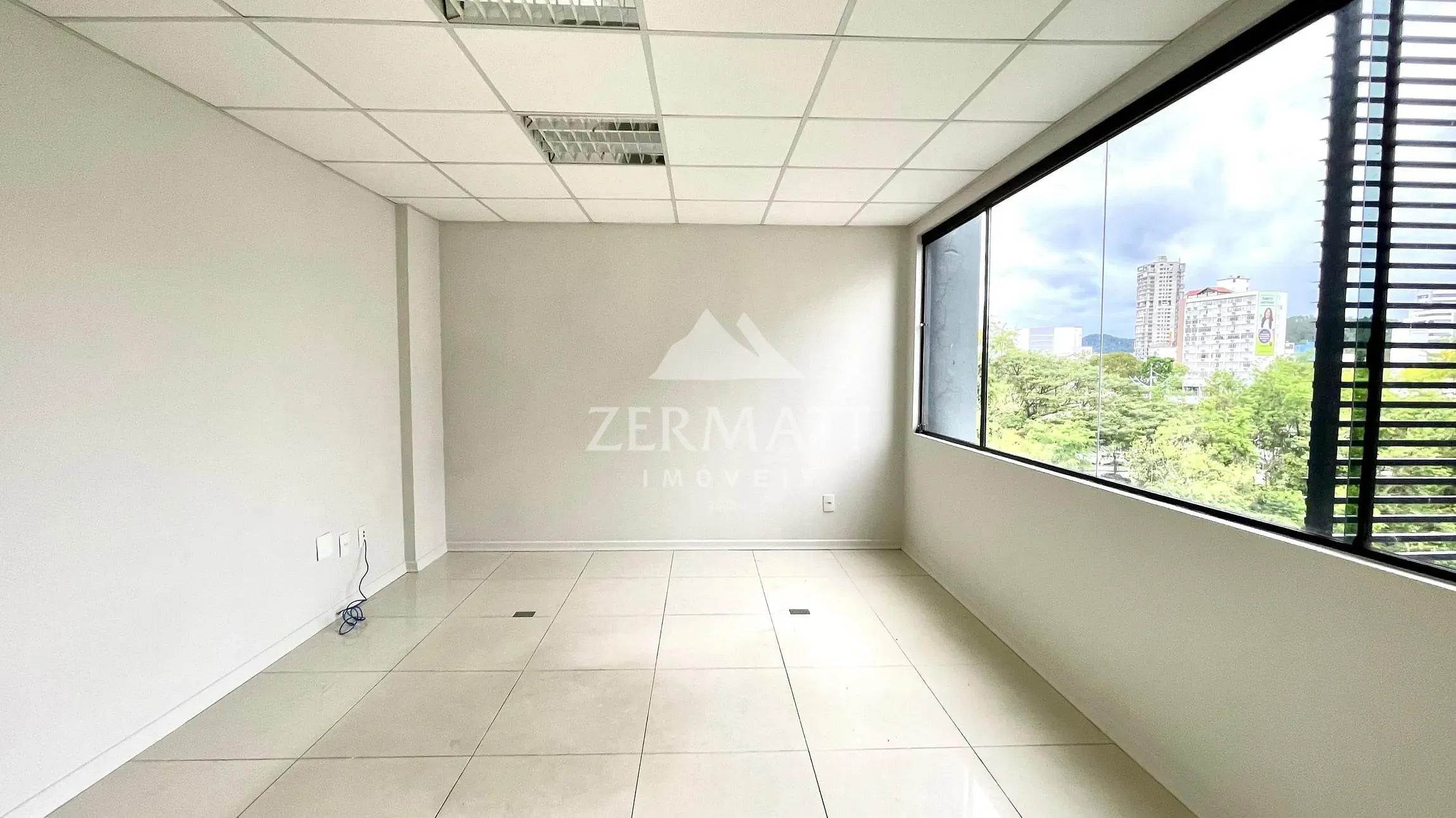 Sala para locação, Victor Konder, Blumenau, SC — foto 3