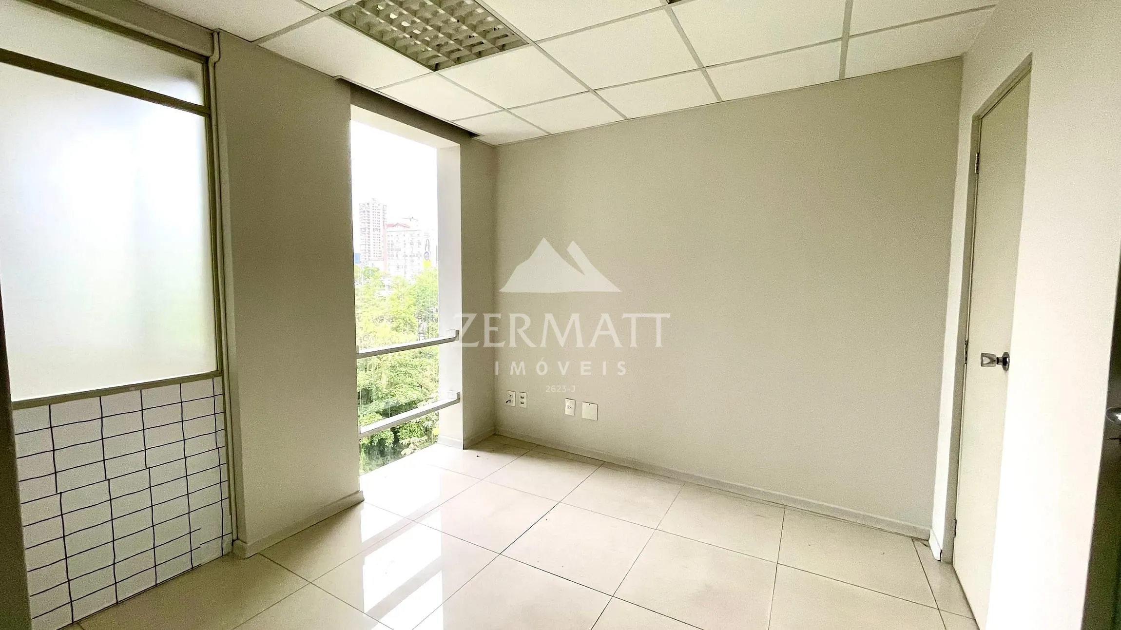 Sala para locação, Victor Konder, Blumenau, SC — foto 4