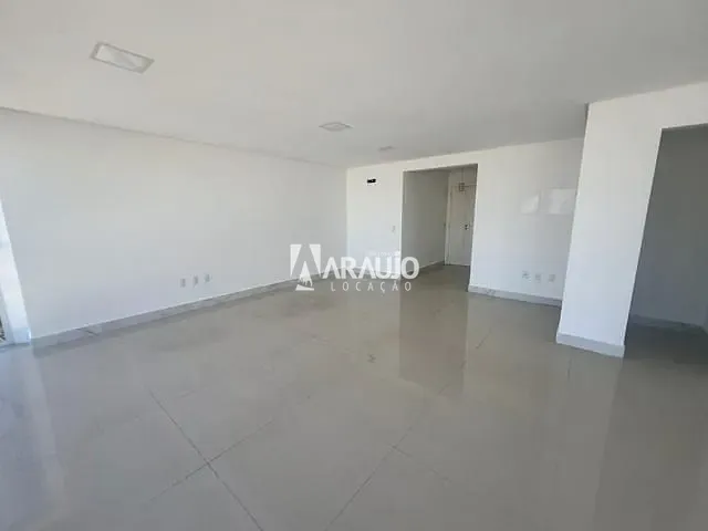 Sala com 77m², para alugar, no bairro Centro em Itajaí