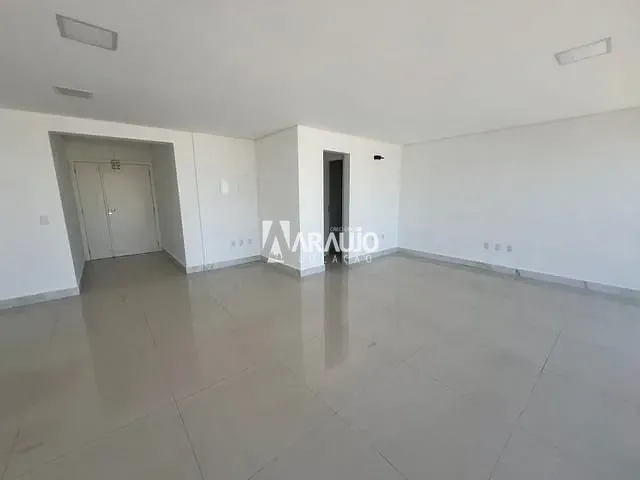 Sala com 77m², para alugar, no bairro Centro em Itajaí