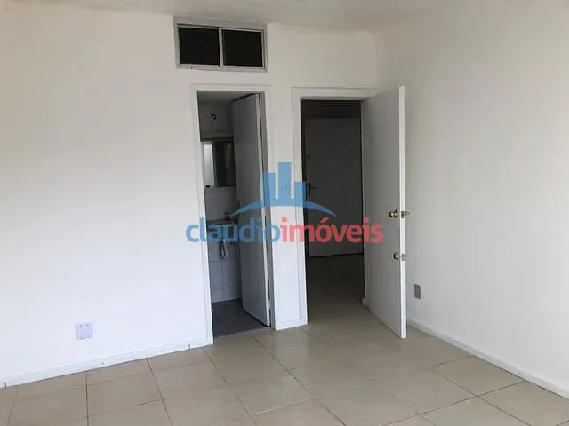 Sala à venda, no bairro Nossa Senhora das Graças em Volta Redonda