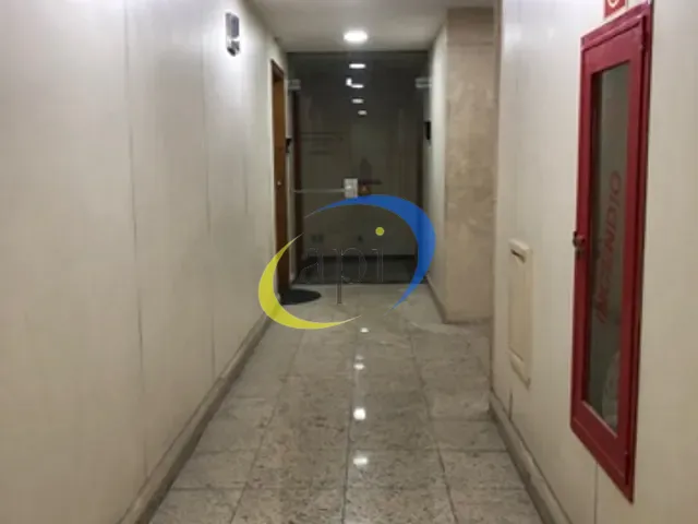 Sala com 40m², à venda, no bairro Catete em Rua Artur Bernardes