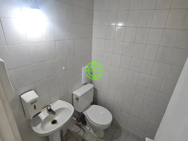Sala com 40m², para alugar, no bairro Jacarepaguá em Rio de Janeiro