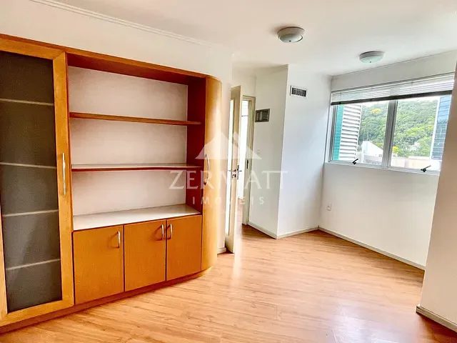 Sala para alugar, no bairro Garcia em Blumenau