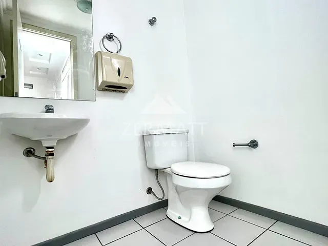 Sala para alugar, no bairro Garcia em Blumenau