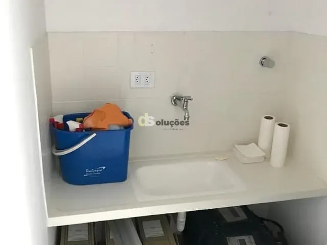 Sala à venda, no bairro Pinheiros em São Paulo