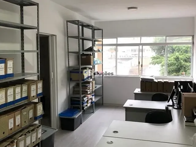 Sala à venda, no bairro Pinheiros em São Paulo
