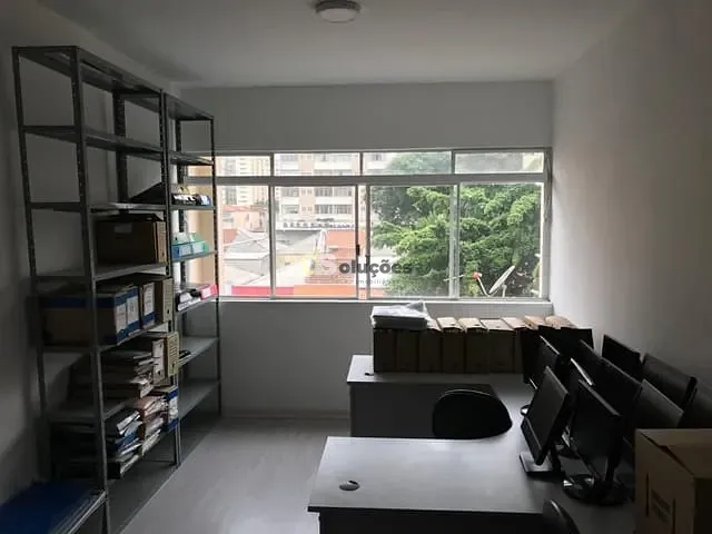 Sala à venda, no bairro Pinheiros em São Paulo