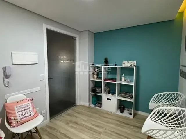 Sala à venda, no bairro Cézar de Souza em Mogi das Cruzes