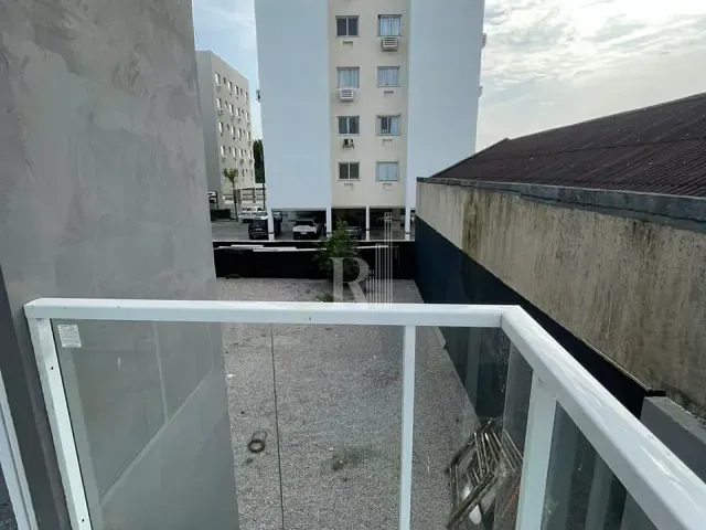 Sala com 358m², à venda ou para alugar, no bairro Centro em Tijucas
