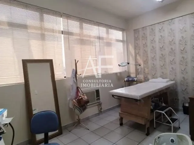 Sala à venda, no bairro Centro em Taubaté