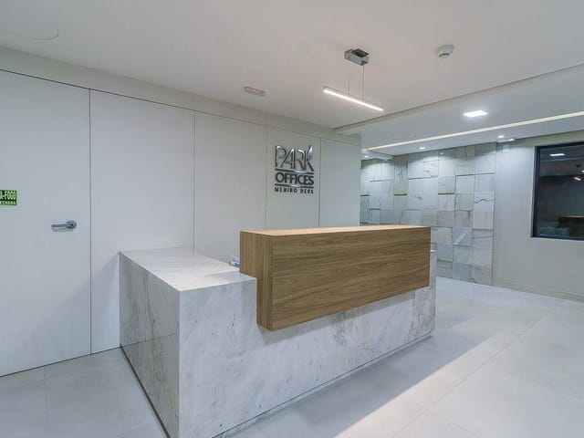 Sala à venda, no bairro Praia de Belas em Porto Alegre