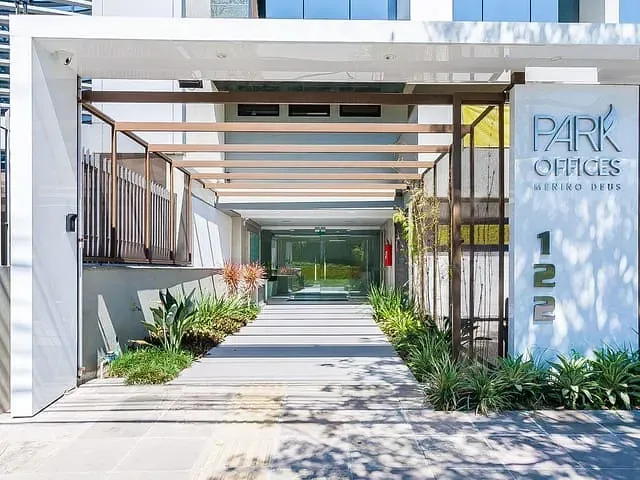 Sala à venda, no bairro Praia de Belas em Porto Alegre