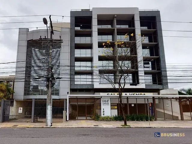 Sala à venda, no bairro Praia de Belas em Porto Alegre