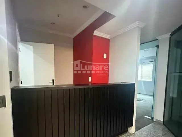 Sala com 245m², para alugar, no bairro Centro em Mogi das Cruzes