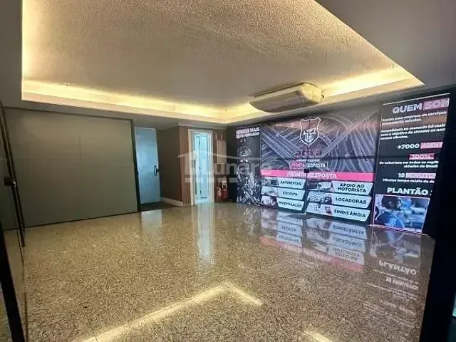 Sala com 245m², para alugar, no bairro Centro em Mogi das Cruzes