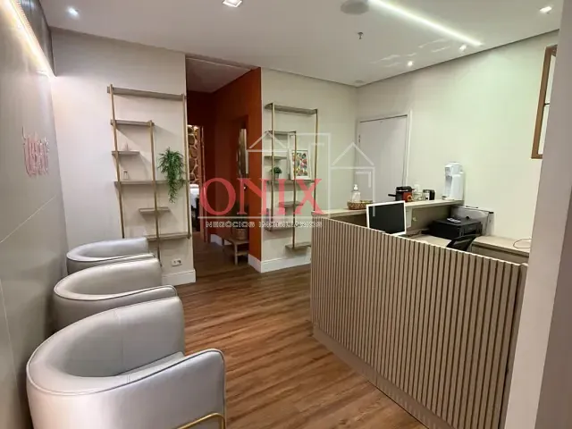Sala com 115m², para alugar, no bairro Vila Mogilar em Mogi das Cruzes